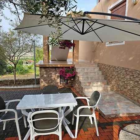 Guesthouse Iljaz Berat Zewnętrze zdjęcie