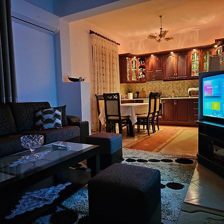 Guesthouse Iljaz Berat Zewnętrze zdjęcie