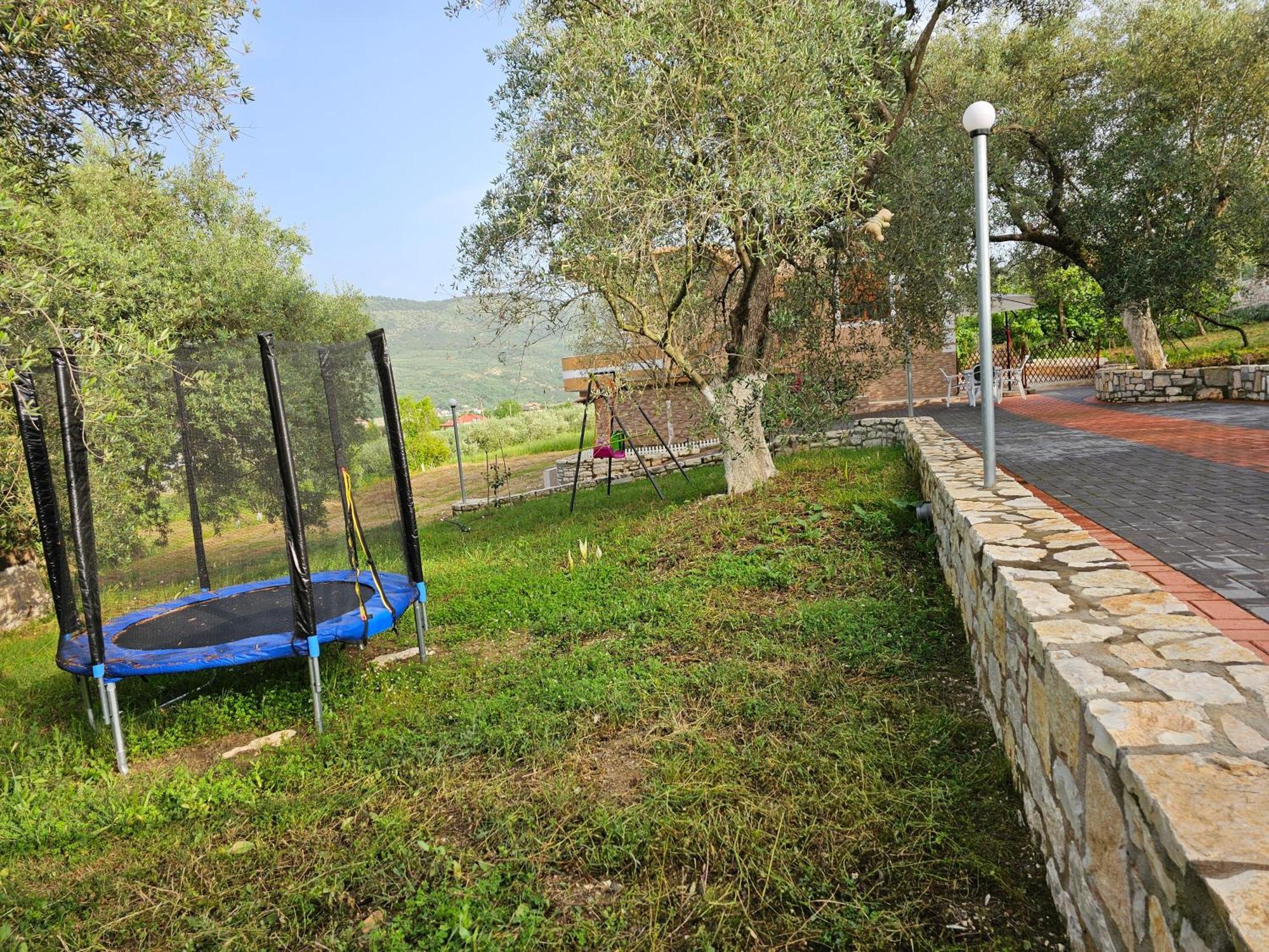 Guesthouse Iljaz Berat Zewnętrze zdjęcie