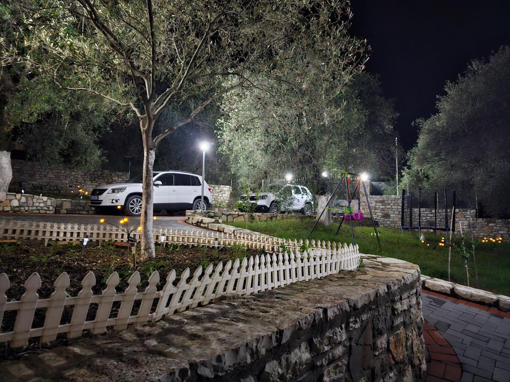 Guesthouse Iljaz Berat Zewnętrze zdjęcie